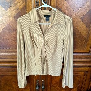 Women’s hook & eye pinstripe blouse